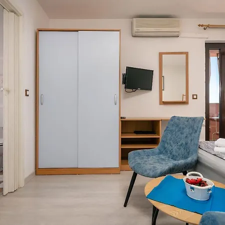 Apartments Miri Vrsar Exterior photo