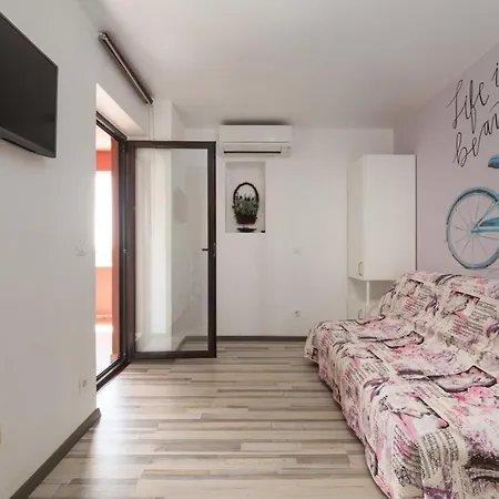 Apartments Miri Vrsar Exterior photo