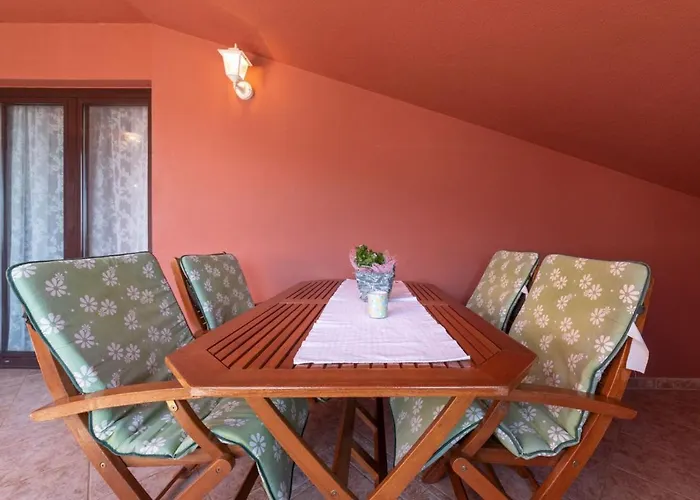 Apartments Miri Vrsar