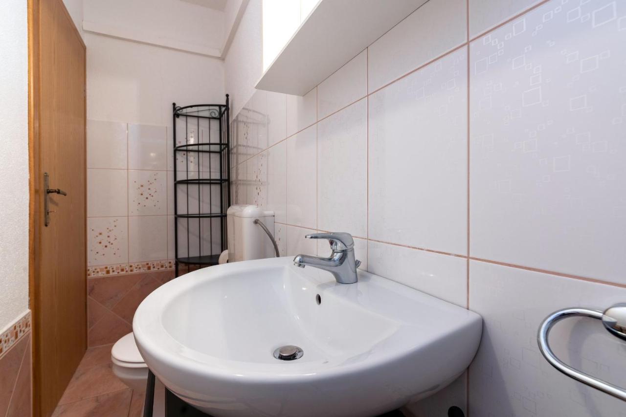 Miri Apartment *