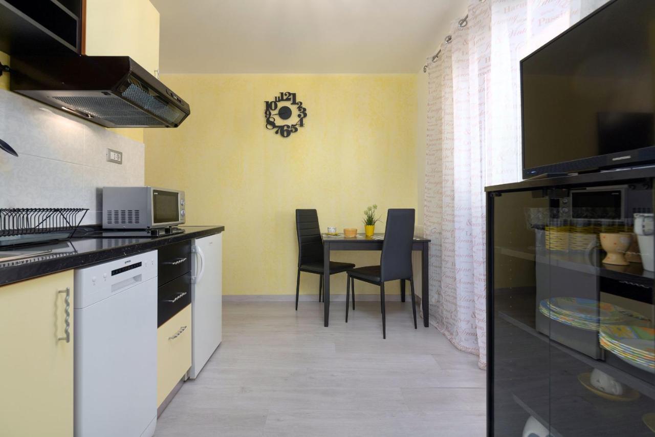 Miri Apartment